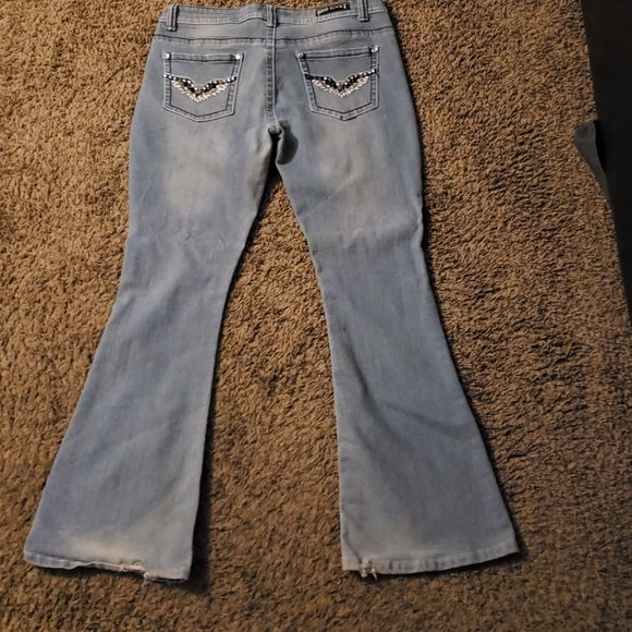 Red Rivet light jeans - Picture 2 of 5